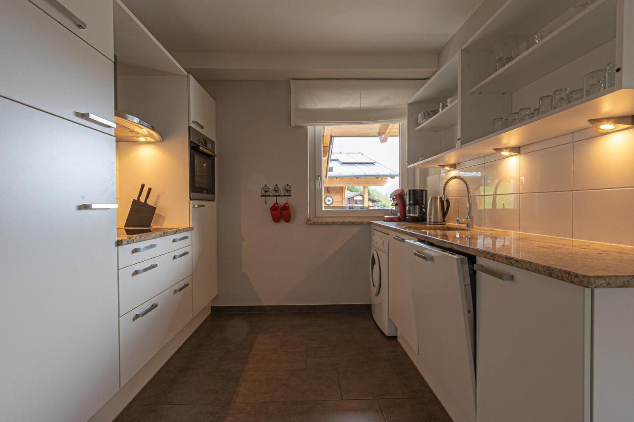 Haus Almkreek Apartment Kaprun Bagian luar foto