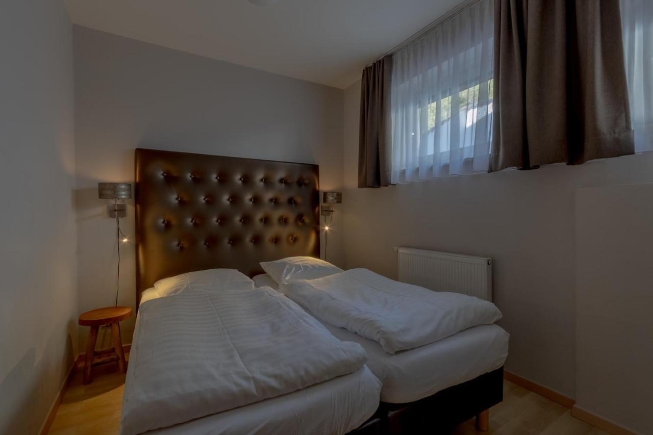 Haus Almkreek Apartment Kaprun Bagian luar foto