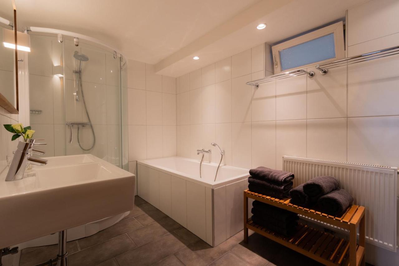 Haus Almkreek Apartment Kaprun Bagian luar foto