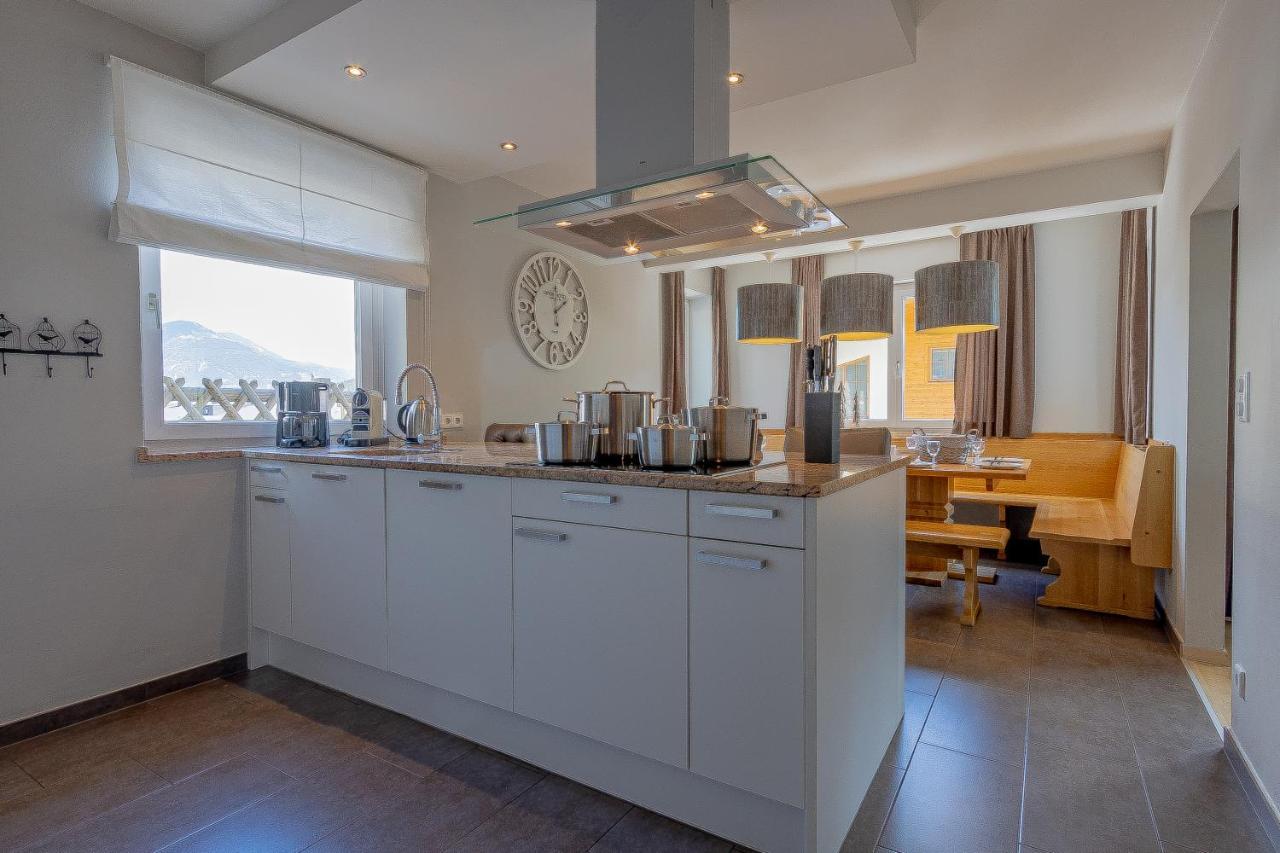 Haus Almkreek Apartment Kaprun Bagian luar foto