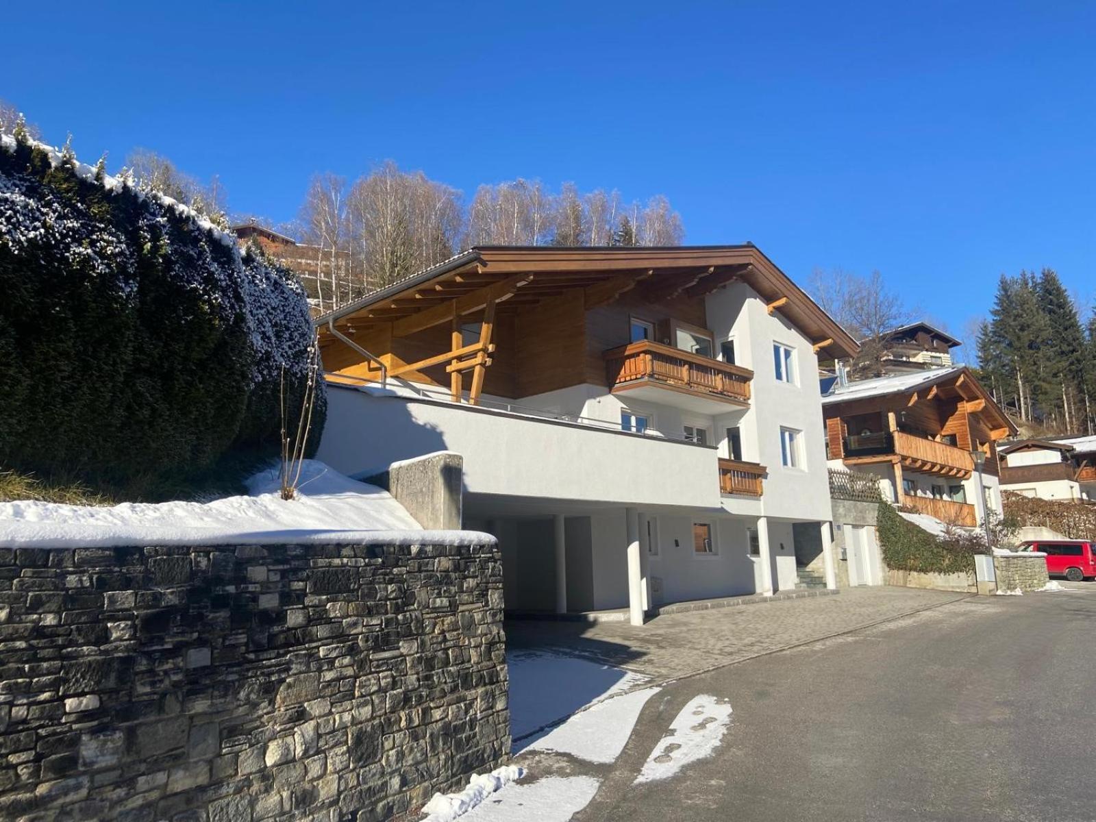 Haus Almkreek Apartment Kaprun Bagian luar foto