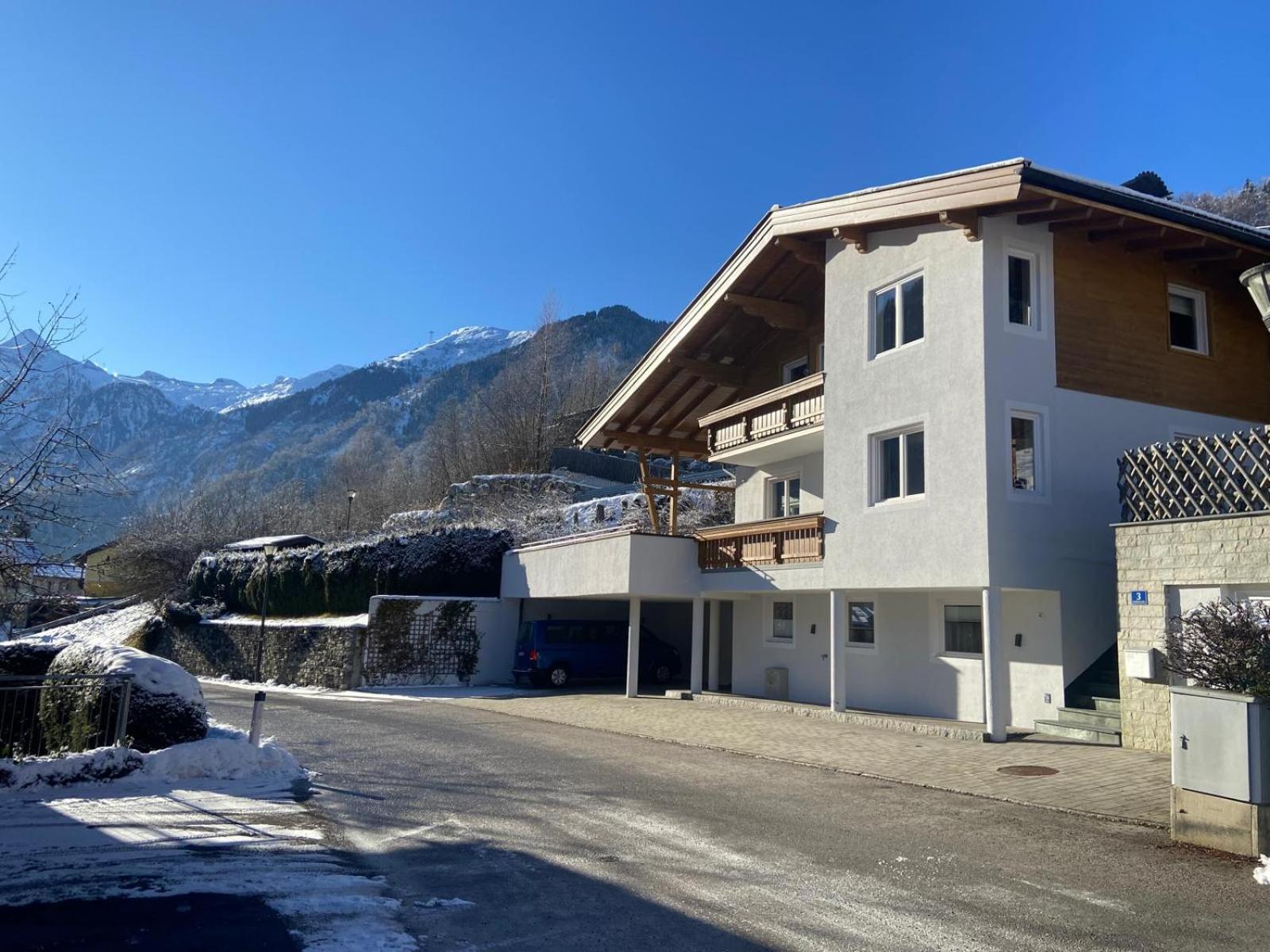 Haus Almkreek Apartment Kaprun Bagian luar foto