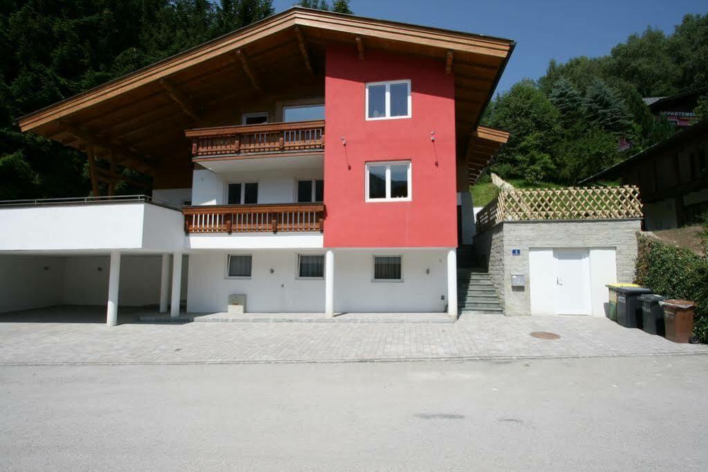 Haus Almkreek Apartment Kaprun Bagian luar foto